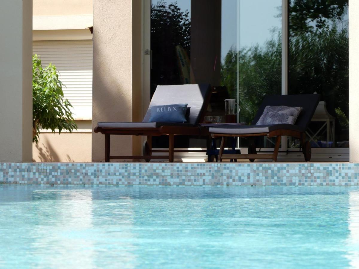 Villa Aigues Vives 博腾纳克 外观 照片